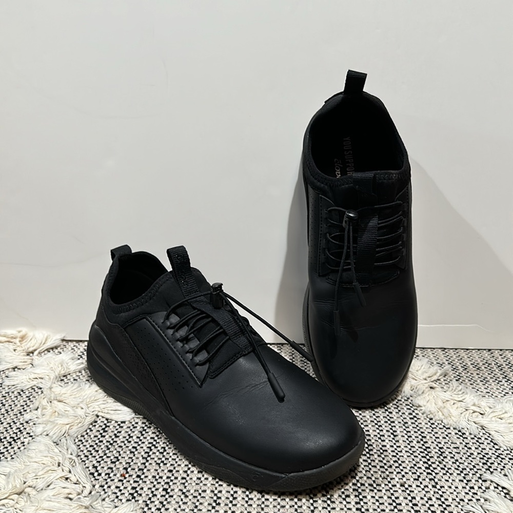 Women’s Black Casual Lace-Up Sneakers